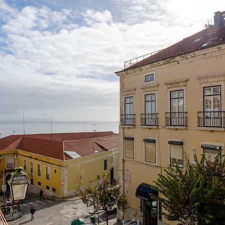Colourful Alfama Apartment Lisboa Dış mekan fotoğraf